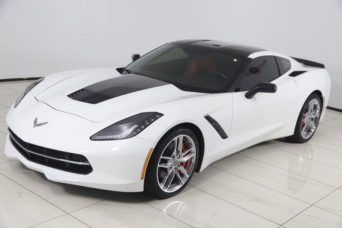 Used 2016 Chevrolet Corvette Stingray Coupe w/ 2LT Preferred Equipment Group RWD image 26