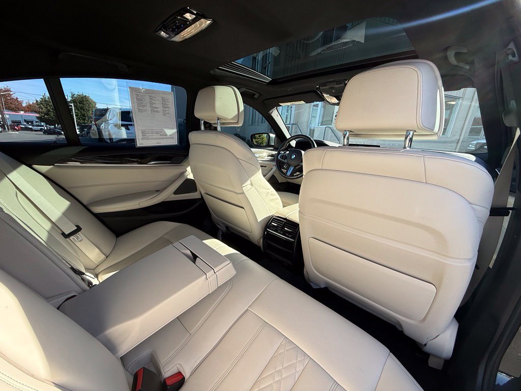 Used 2018 BMW M550i xDrive w/ Dynamic Handling Package AWD/4WD image 12