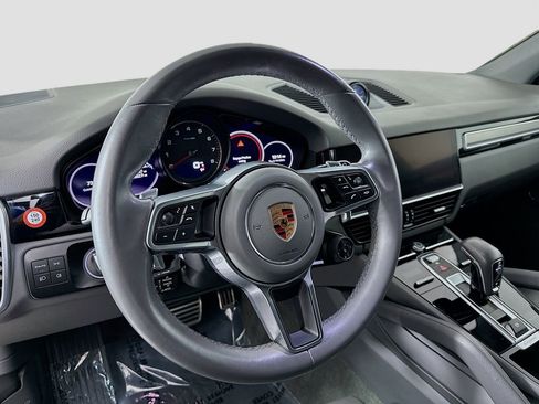 Certified 2023 Porsche Cayenne S Platinum image 12