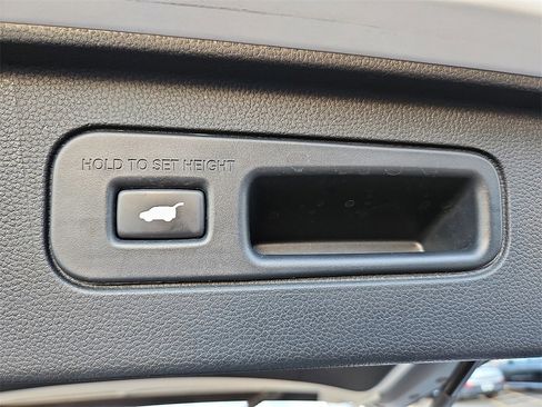 Used 2023 Honda Pilot EX-L image 15