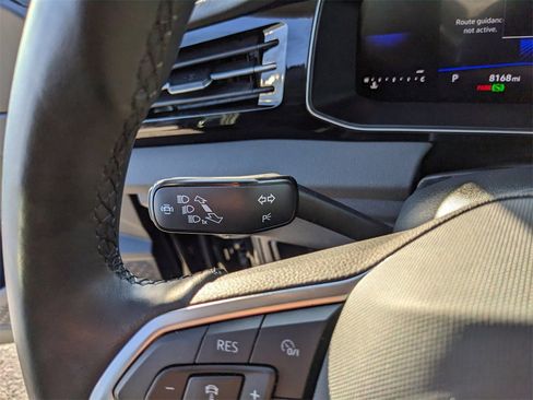 Certified 2025 Volkswagen Jetta S image 31