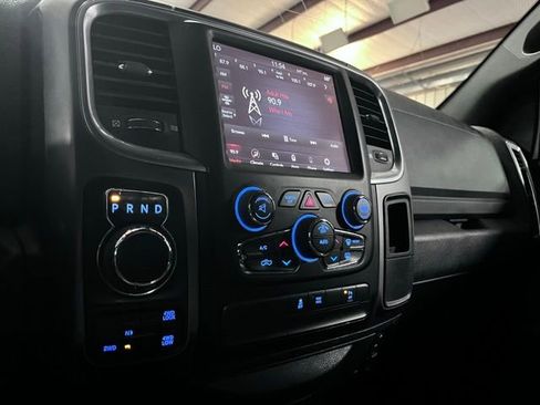 Used 2021 RAM 1500 Classic Warlock w/ Luxury Group AWD/4WD image 13