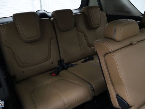 Used 2025 INFINITI QX80 Sensory image 30