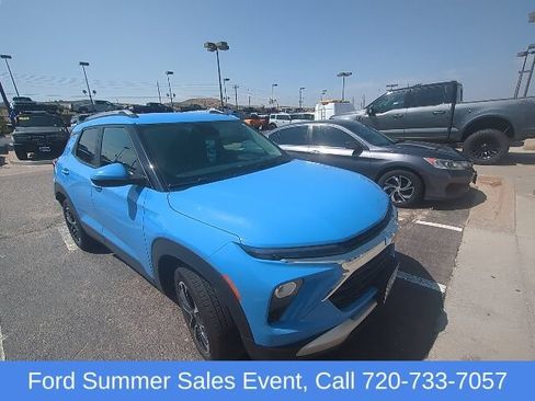 Used 2024 Chevrolet TrailBlazer LT w/ LT Cold Weather Package FWD image 1