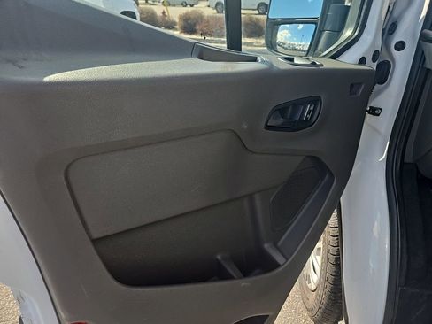 Used 2022 Ford Transit 350 XLT image 9