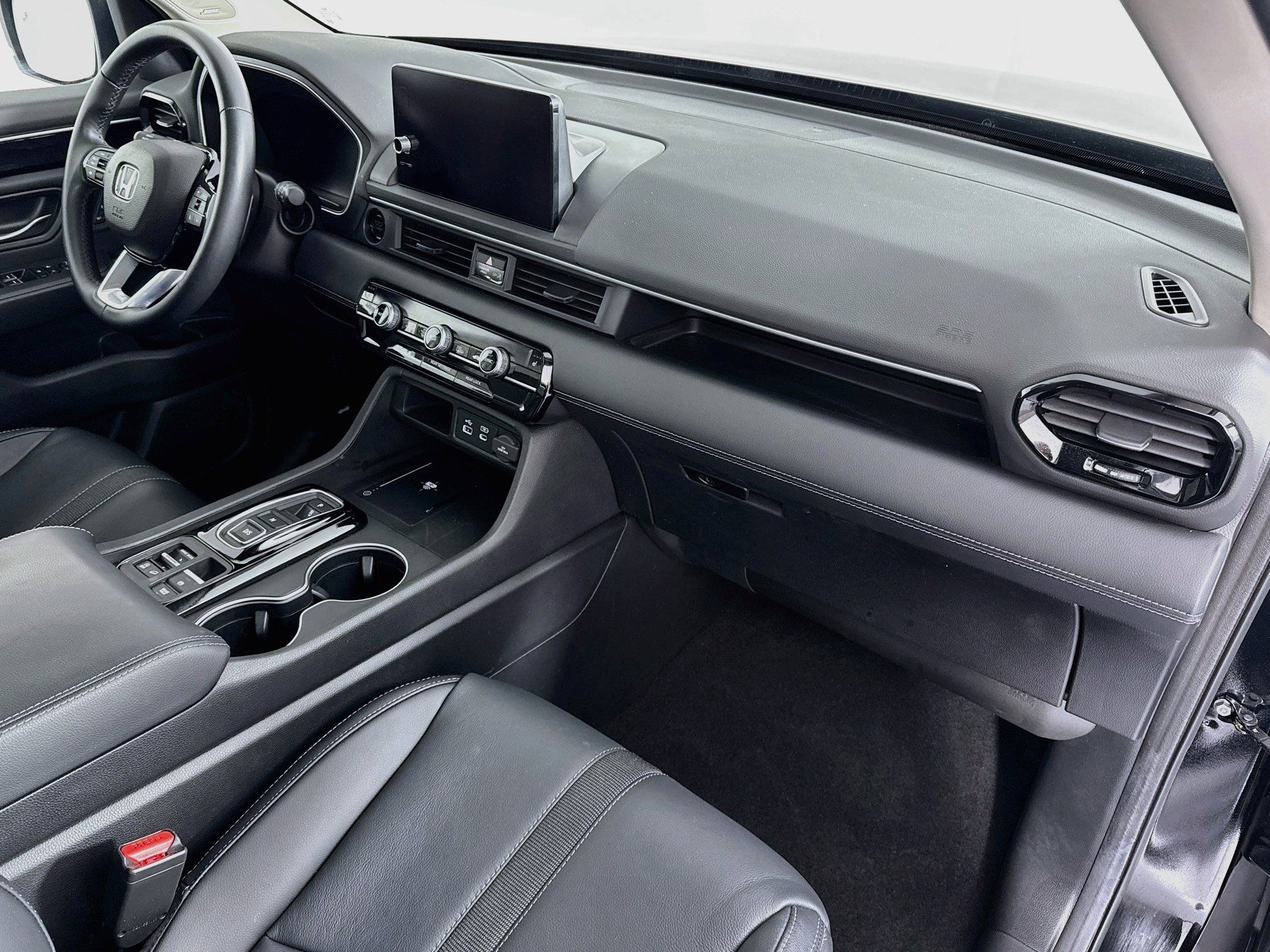 Certified 2024 Honda Pilot Touring image 32