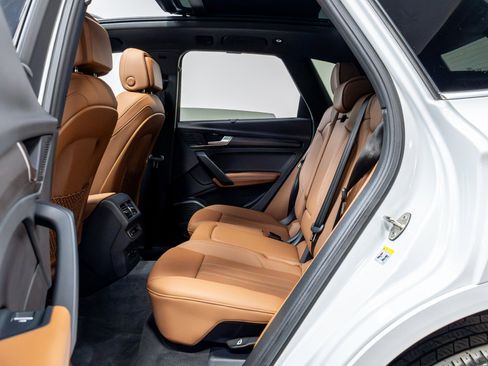 Used 2021 Audi Q5 Prestige image 39