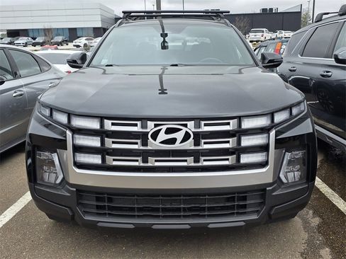 Certified 2025 Hyundai Santa Cruz SEL image 2