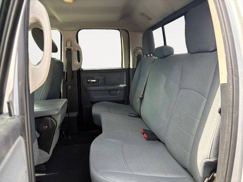 Used 2015 RAM 1500 Classic SLT RWD image 4