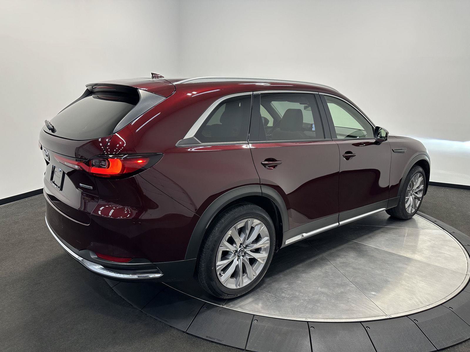 Used 2024 MAZDA CX-90 3.3 Turbo w/ Premium Package AWD/4WD image 6