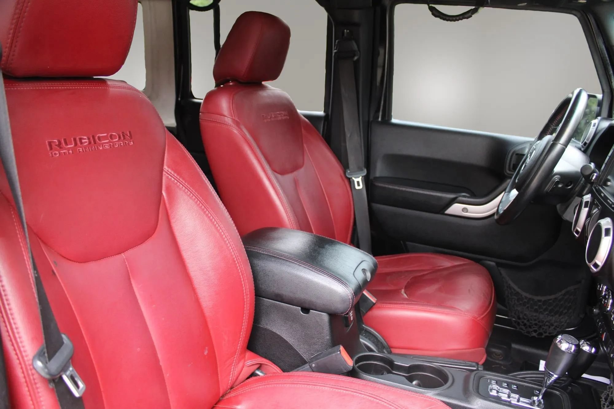 Used 2013 Jeep Wrangler Unlimited Rubicon AWD/4WD image 23