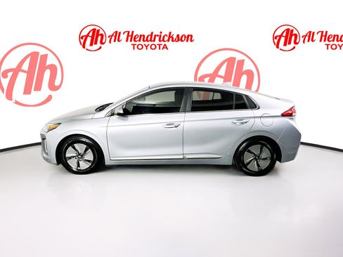 Used 2022 Hyundai Ioniq SE image 6