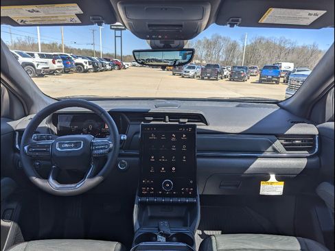 New 2026 GMC Terrain AT4 AWD/4WD image 16