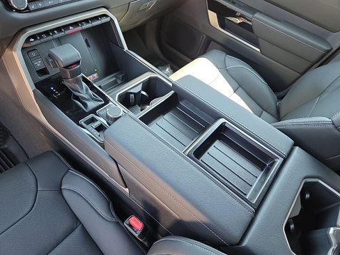 New 2026 Toyota Tundra Limited AWD/4WD image 15