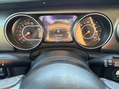 Used 2019 Jeep Wrangler Unlimited Sport S AWD/4WD image 15