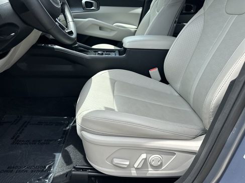 Used 2025 Kia Sorento S w/ Panoramic Sunroof Package FWD image 10
