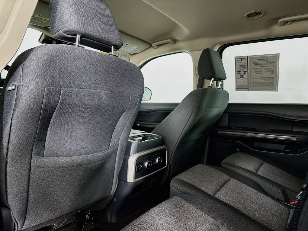 Used 2022 Ford Expedition XLT RWD image 38