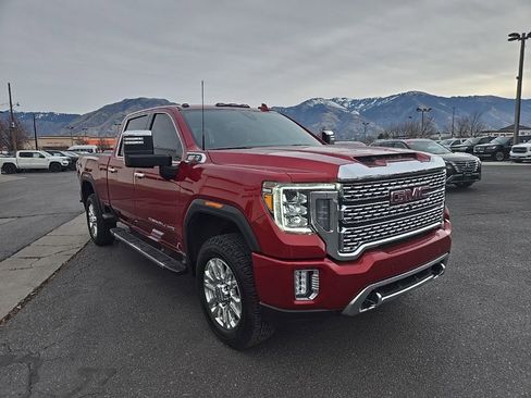 Used 2022 GMC Sierra 3500 Denali w/ Denali Ultimate Package image 3