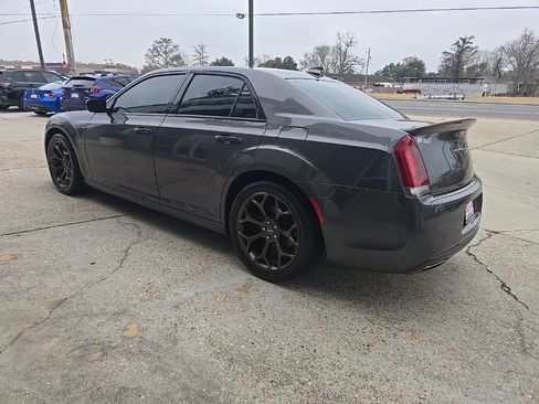 Used 2017 Chrysler 300 S w/ S Model Appearance Package image 7