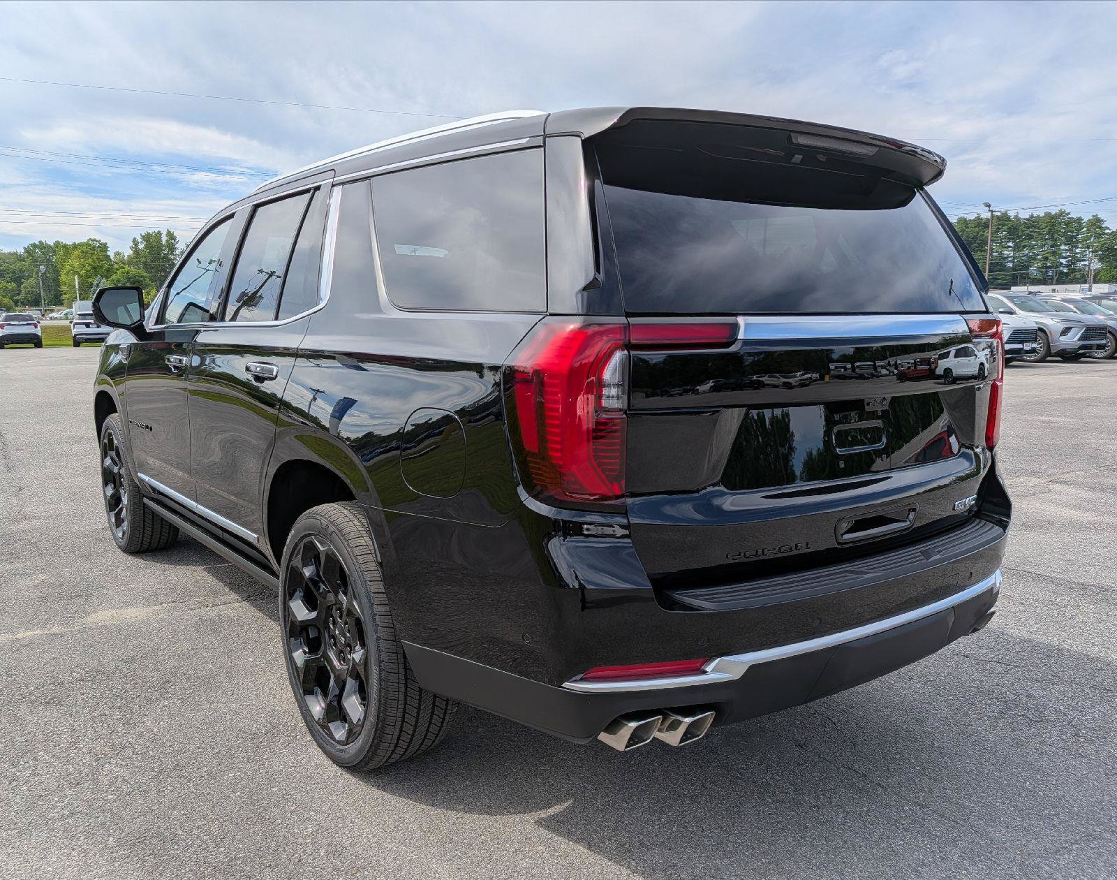 New 2026 GMC Yukon Denali w/ Denali Reserve Package AWD/4WD image 55