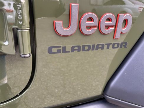 Used 2021 Jeep Gladiator Mojave w/ Trailer Tow Package image 25