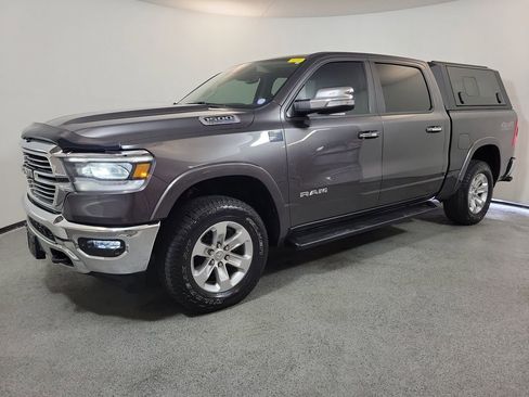 Used 2022 RAM 1500 Laramie AWD/4WD image 3