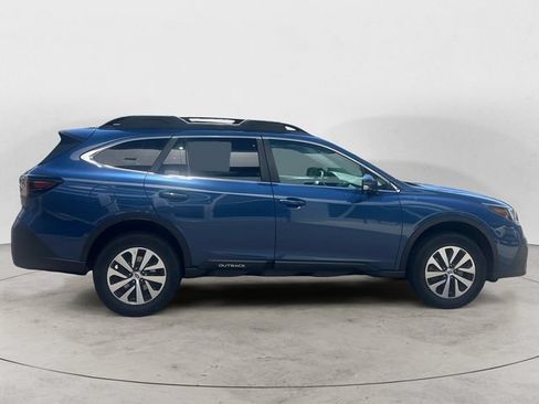 Used 2020 Subaru Outback Premium AWD/4WD image 6