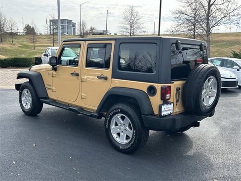 Used 2013 Jeep Wrangler Unlimited Sport image 6