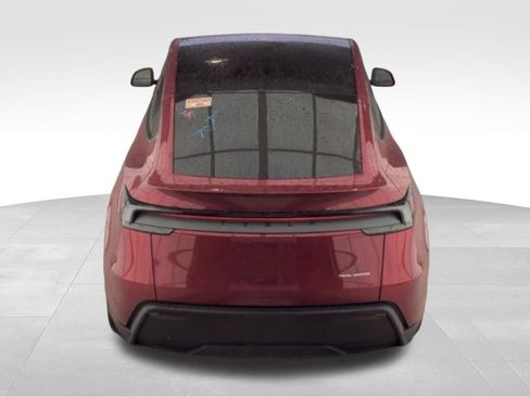 Used 2026 Tesla Model Y AWD image 3