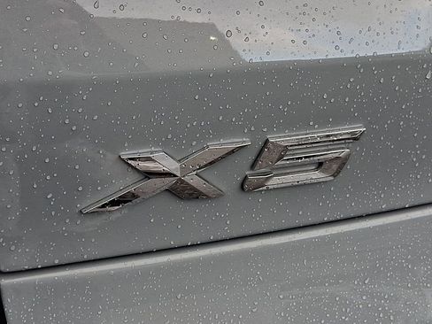 Certified 2025 BMW X5 xDrive50e w/ M Sport Package image 34