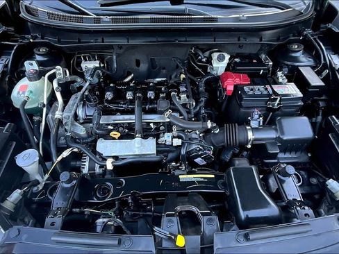 Used 2022 Nissan Kicks SV FWD image 29