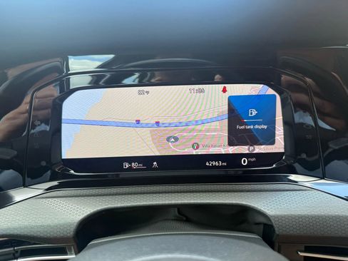 Used 2022 Volkswagen GTI Autobahn image 38