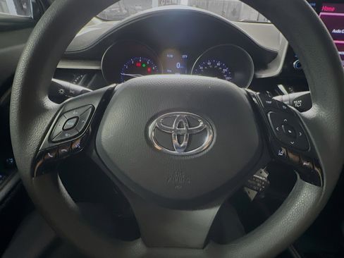 Used 2021 Toyota C-HR LE image 18