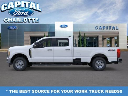 New 2026 Ford F250 XL w/ XL Chrome Package image 3