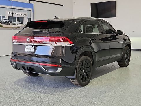 New 2026 Volkswagen Atlas Cross Sport SE FWD image 9