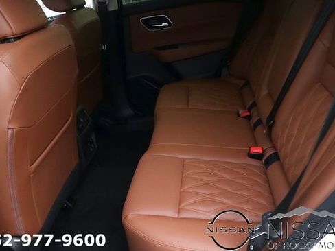 New 2026 Nissan Rogue Platinum w/ Platinum Premium Package AWD/4WD image 13