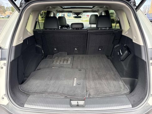 Used 2023 Nissan Rogue SV w/ SV Premium B Package image 27