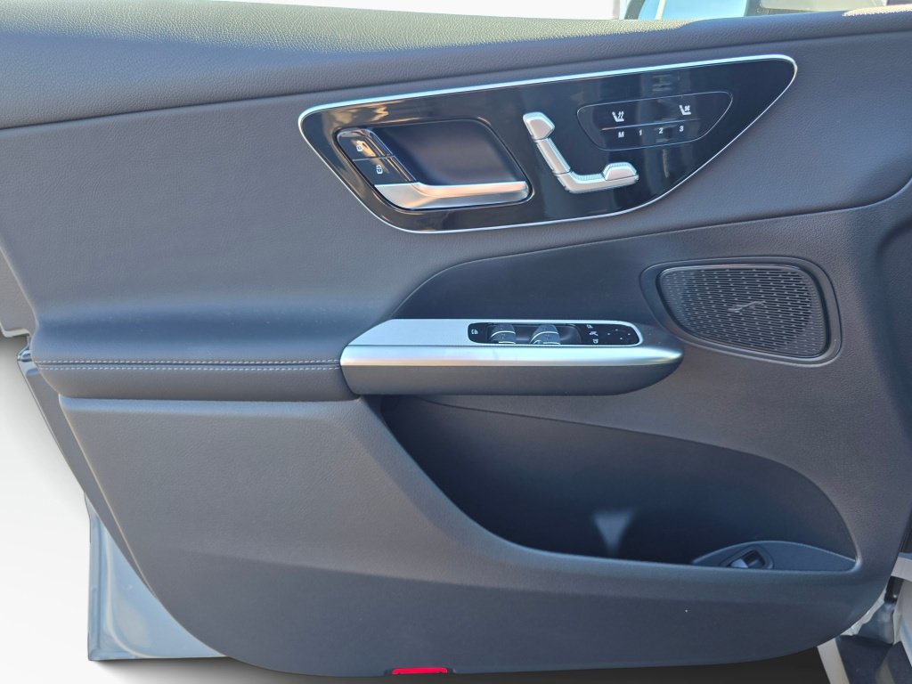 New 2027 Mercedes-Benz GLC 300 4MATIC image 30