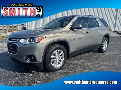 Certified 2018 Chevrolet Traverse LT FWD image 1