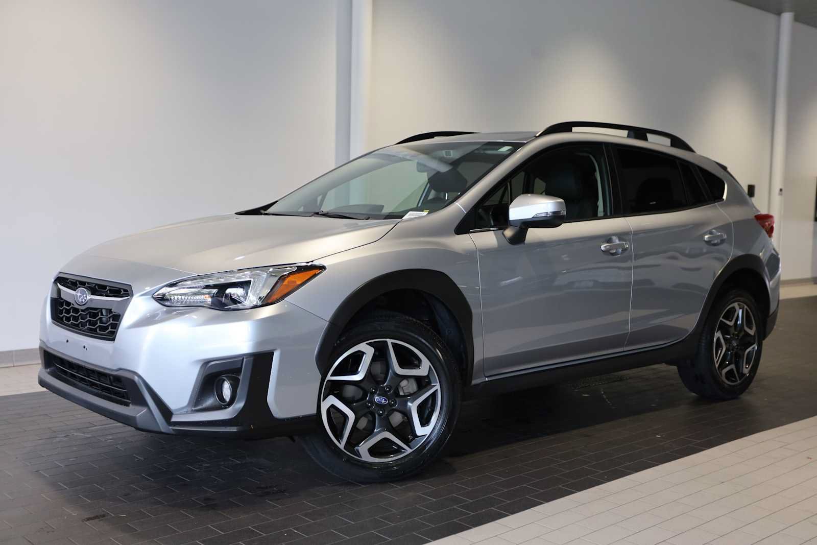 Used 2019 Subaru Crosstrek 2.0i Limited w/ Moonroof Package w/Navigation AWD/4WD image 1