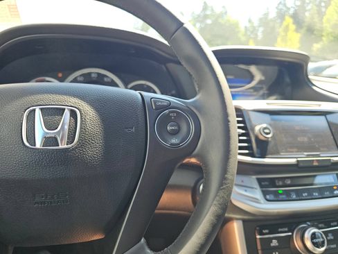 Used 2014 Honda Accord Touring image 37
