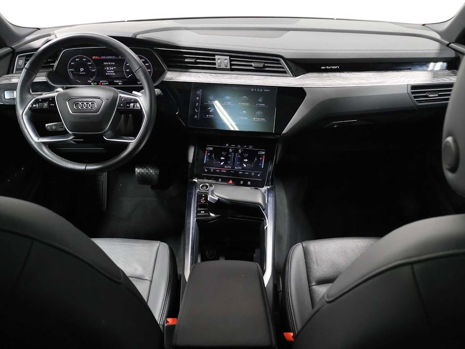 Used 2023 Audi e-tron Premium Plus w/ Premium Plus Package AWD/4WD image 24
