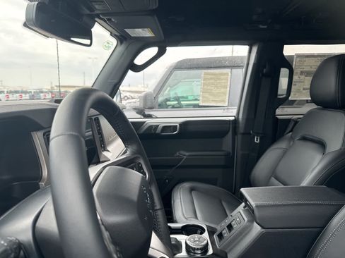 New 2026 Ford Bronco Outer Banks AWD/4WD image 30