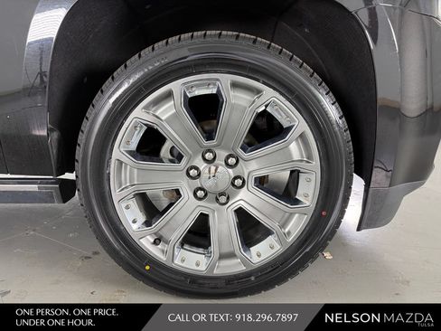 Used 2016 GMC Yukon Denali w/ Open Road Package AWD/4WD image 14