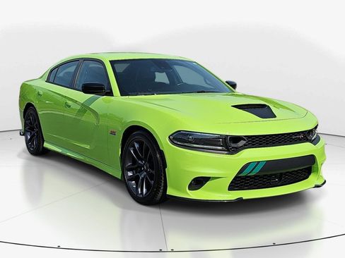 Used 2023 Dodge Charger Scat Pack w/ Plus Group RWD image 2