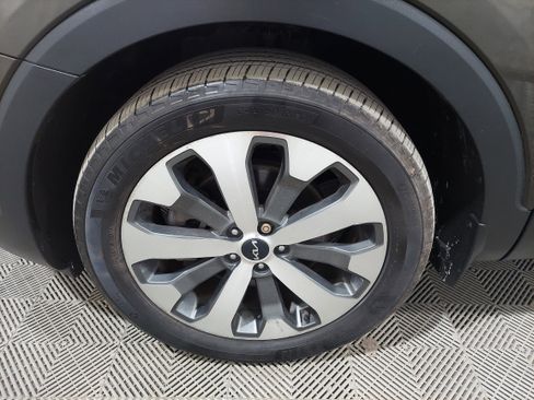 Used 2022 Kia Telluride SX image 5