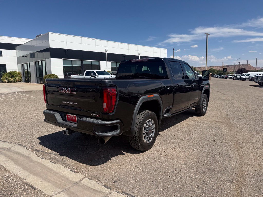 Used 2022 GMC Sierra 2500 AT4 w/ Gooseneck/5TH Wheel Package AWD/4WD image 5