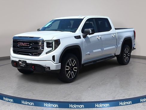 Used 2024 GMC Sierra 1500 AT4 w/ Technology Package AWD/4WD image 1