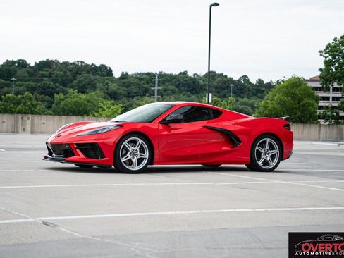 Used 2023 Chevrolet Corvette Stingray Preferred Cpe w/ Z51 Performance Package RWD image 38
