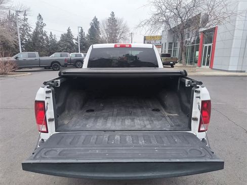 Used 2017 RAM 2500 Tradesman w/ Chrome Appearance Group image 22